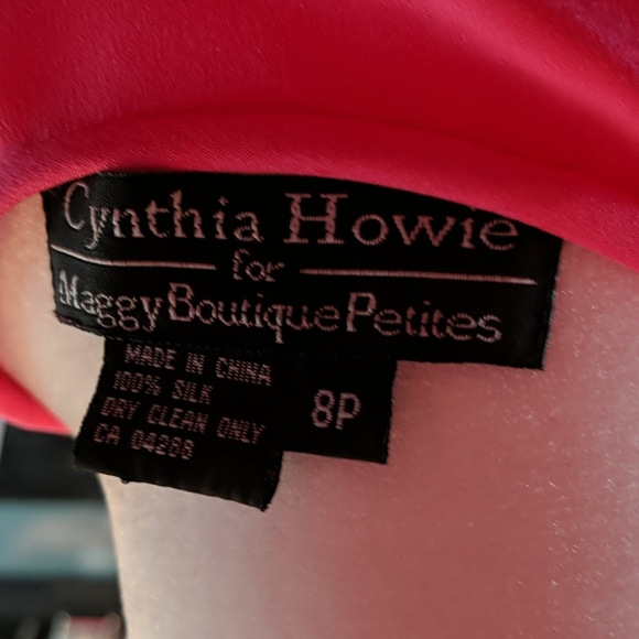 Cynthia Howie fuschia pink short sleeve blouse - Picture 4 of 4